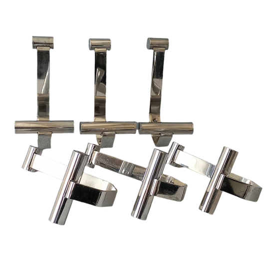 Ensemble de 6 patères milieu du siècle, métal poli, patères à chapeau