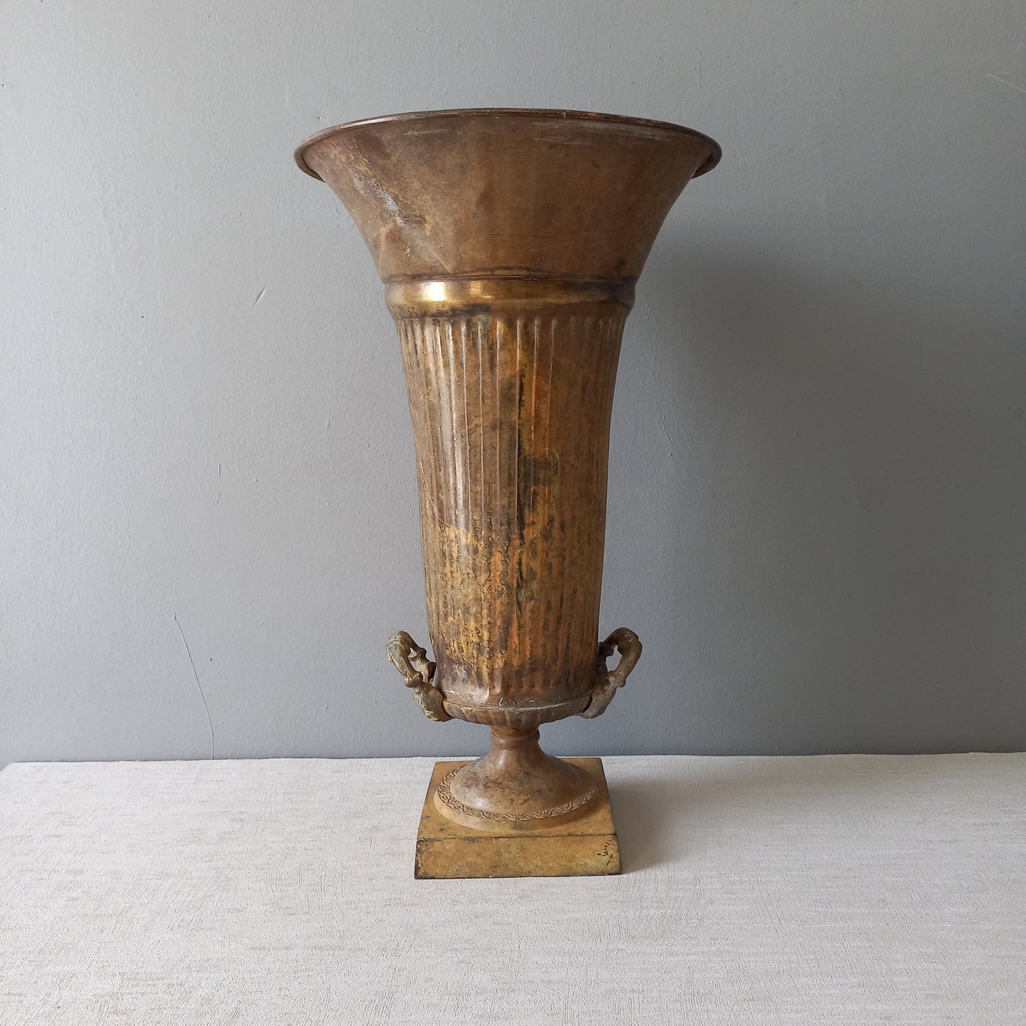 GRAND vase urne en métal art nouveau antique français, porte-parapluie décoratif