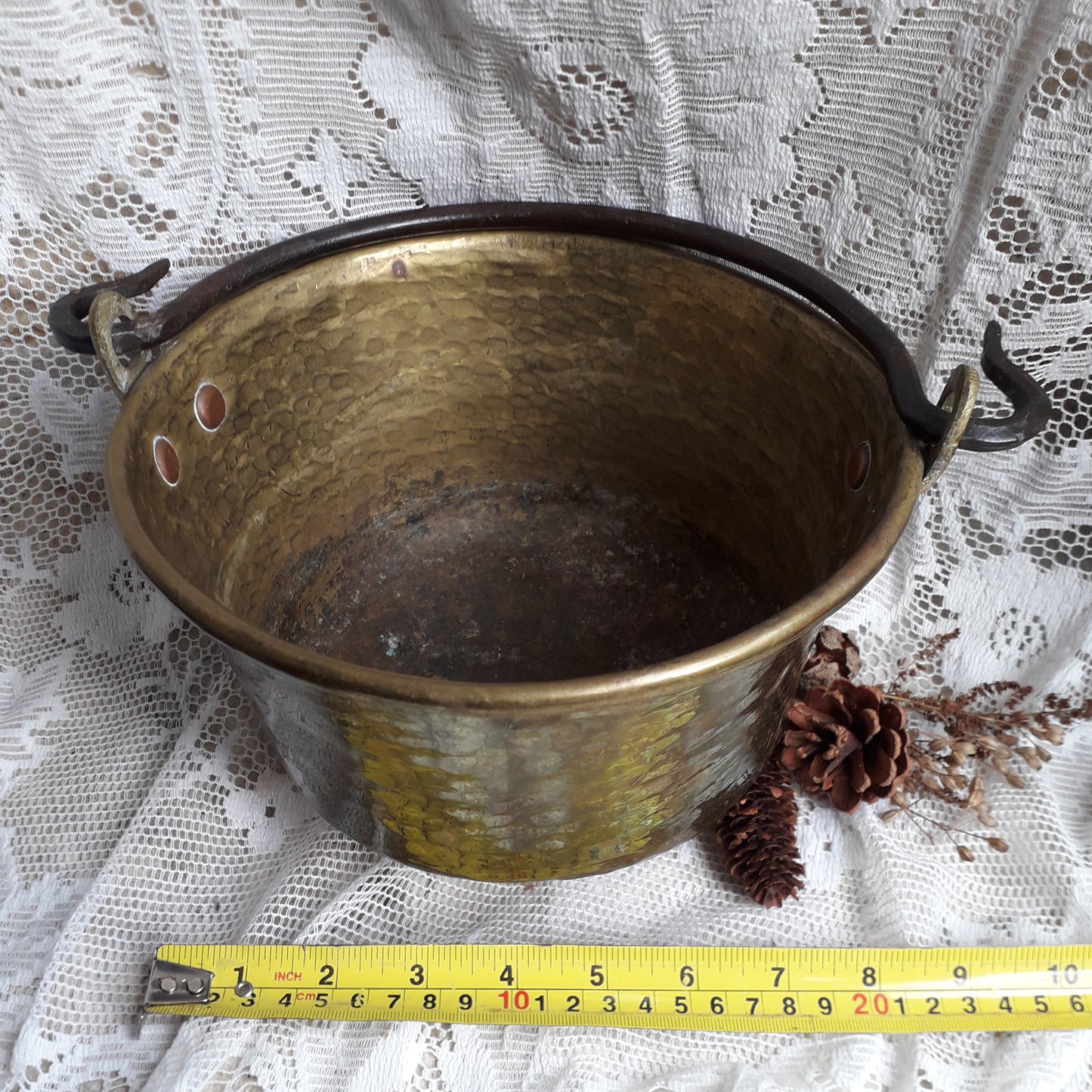 A wonderful little French vintage/antique brass hanging cauldron with an iron handle, a quality piece with substantial weight for its size. This delightful piece was hand-made, the joins beneath clearly visible,which makes it all the more charming. It will make a super piece of home decor or a hanging planter.