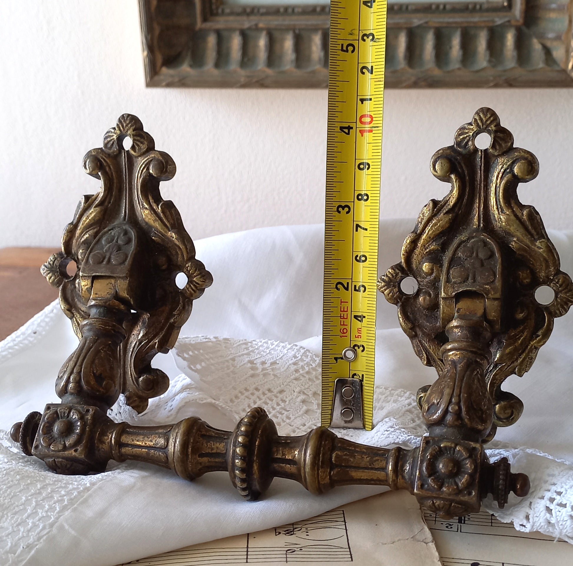 A beautiful pair of decorative French antique drawer pulls, heavy quality pieces that are not found these days. The perfect pieces for finishing off your furniture.