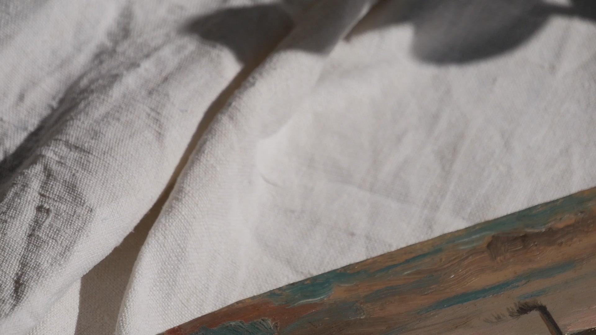 A beautiful pair of small coastal beach paintings on little wooden boards. Each original painting is wonderfully rendered with delightful and moody colours. The artist has signed one painting.
These original pieces of art look great displayed against a wall or on a mantelpiece, etc, and would also look equally nice on miniature easels as seen in two of our photos, or framed and on the wall - many possibilities!