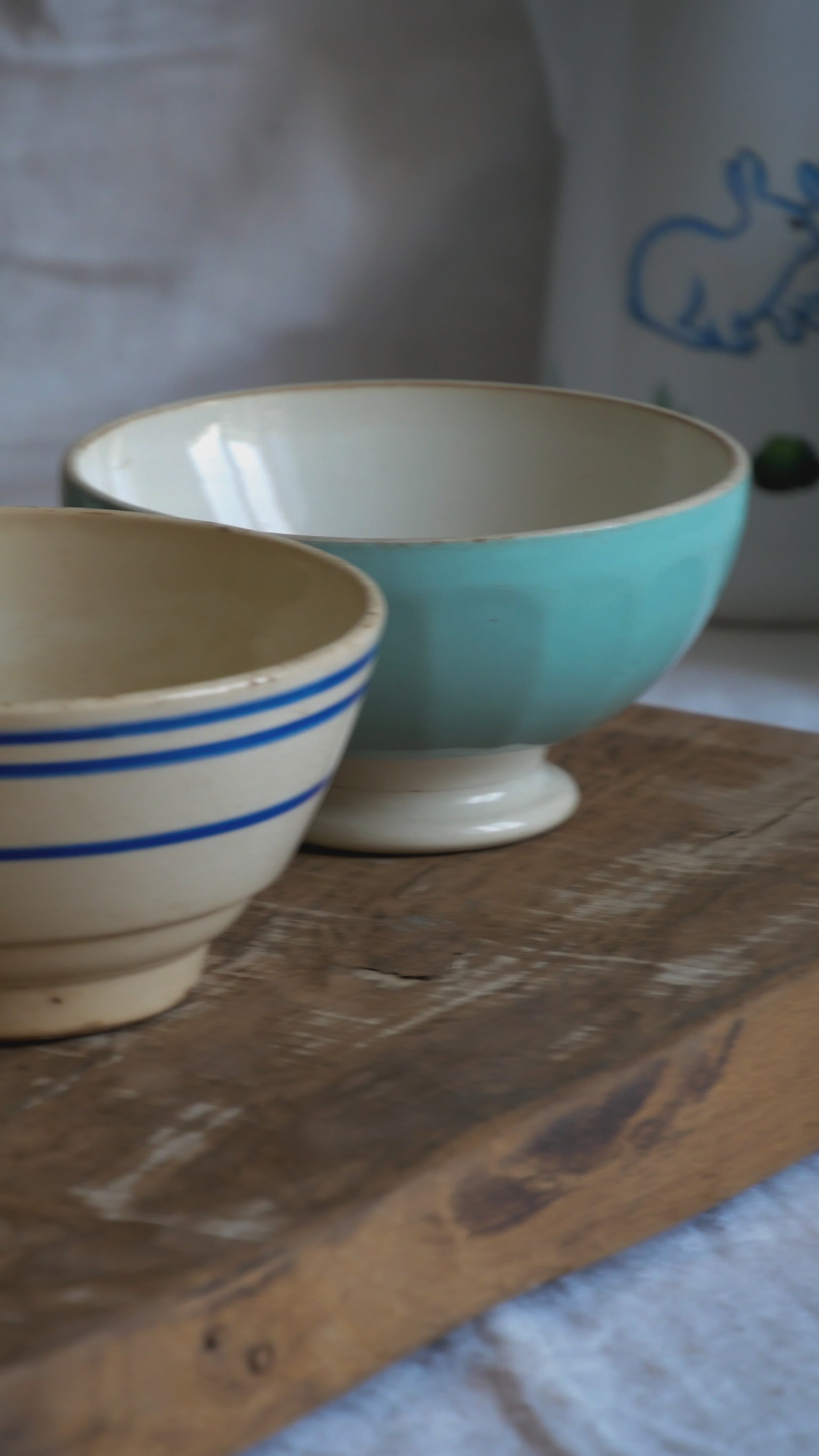 Three authentic French café-au-lait bowls in gently worn condition. Stack them for a slow weekend breakfast display, line them on an open shelf, or fill each with seasonal fruit for an easy pop of colour.