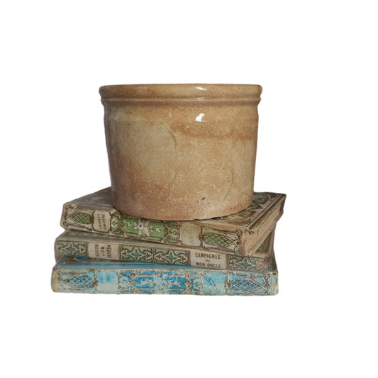 Mijoteuse en terre cuite avec finition tachée de thé et usée par le temps de France, mijoteuse ancienne