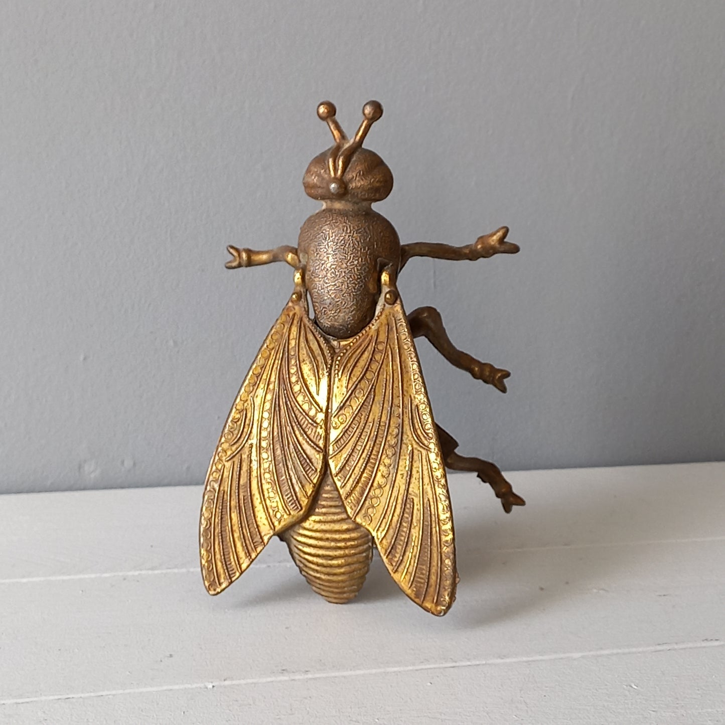 Vintage fly ashtray, decorative insect ornament, brass coated ashtray