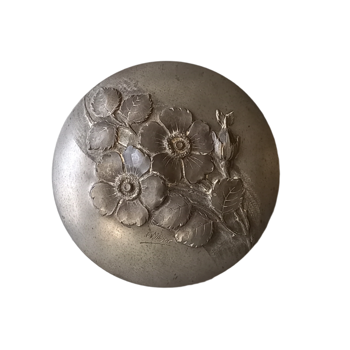 A stylish French vintage/antique decorative pewter lidded pot signed F. Medoc. The lid is adorned with flowers in relief while around the circumference is a simple yet stylish design. A great piece of French pewter indeed.