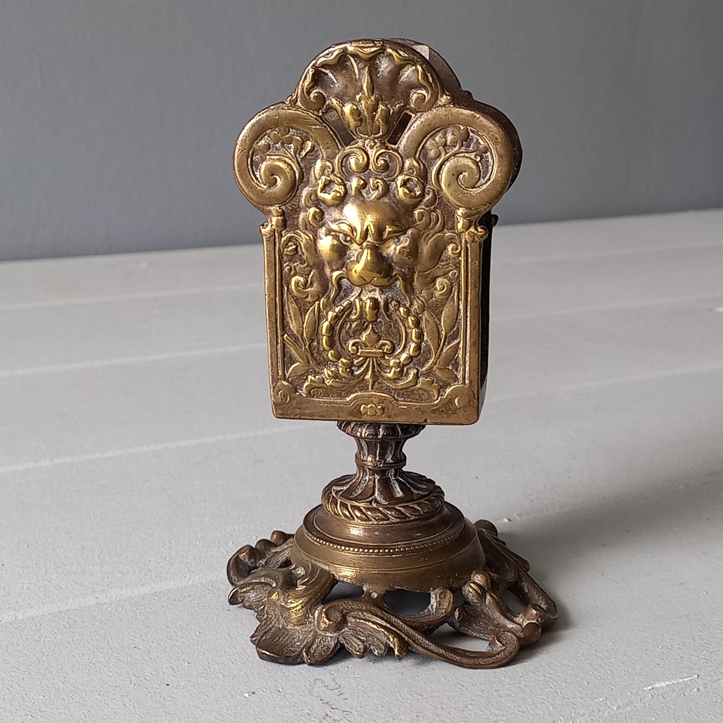 Support de boîte d'allumettes antique en laiton, décor de bureau en bronze