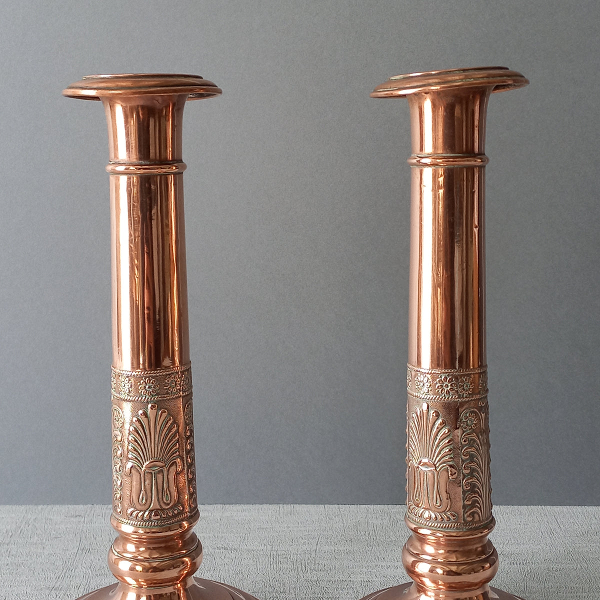 Bougeoirs anciens en cuivre, Bougeoirs français Art nouveau