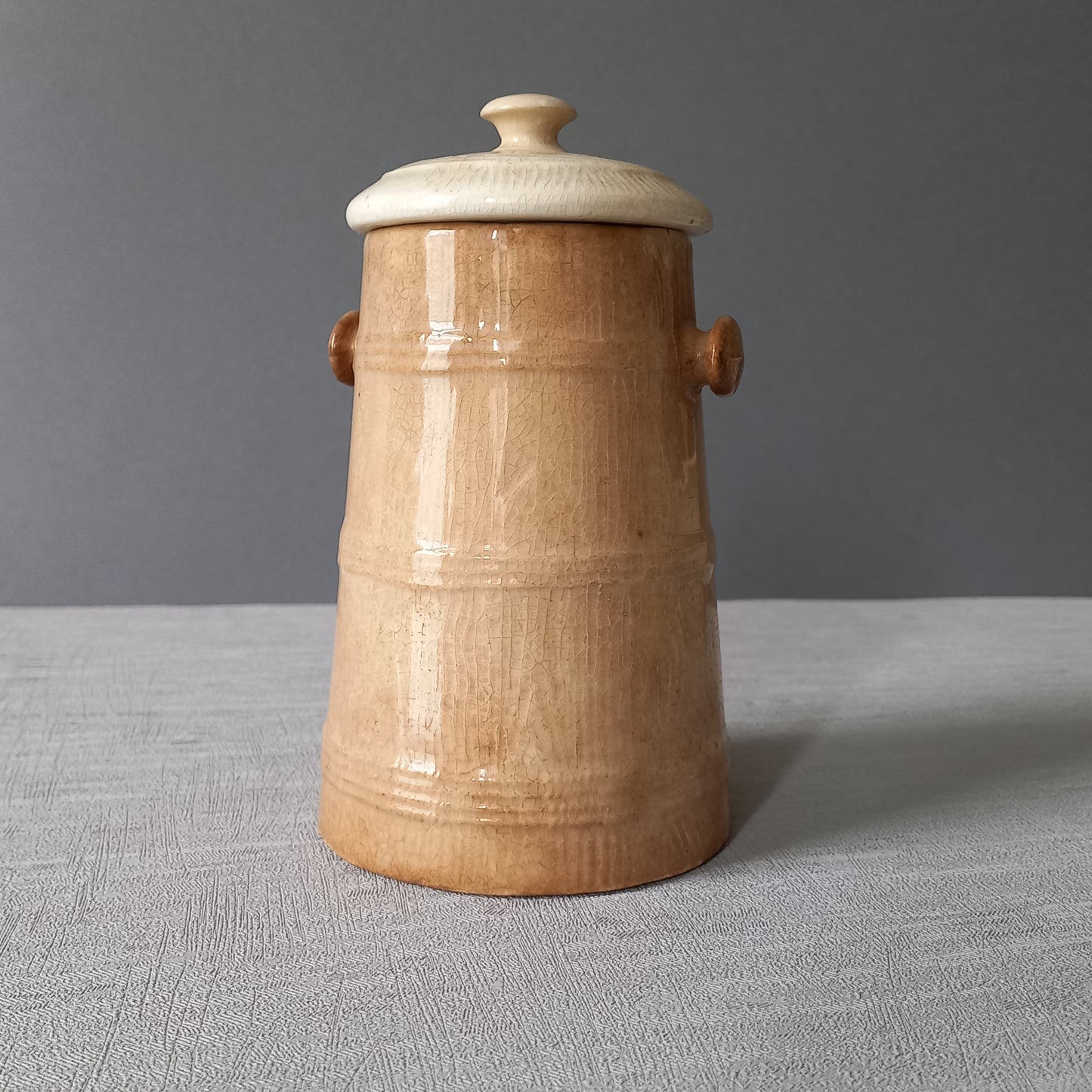 Pot à thé en terre cuite blanche teintée de France, petit vase ancien