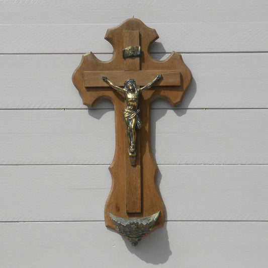 Grand crucifix vintage de Jésus Christ avec bénitier de France, décor religieux