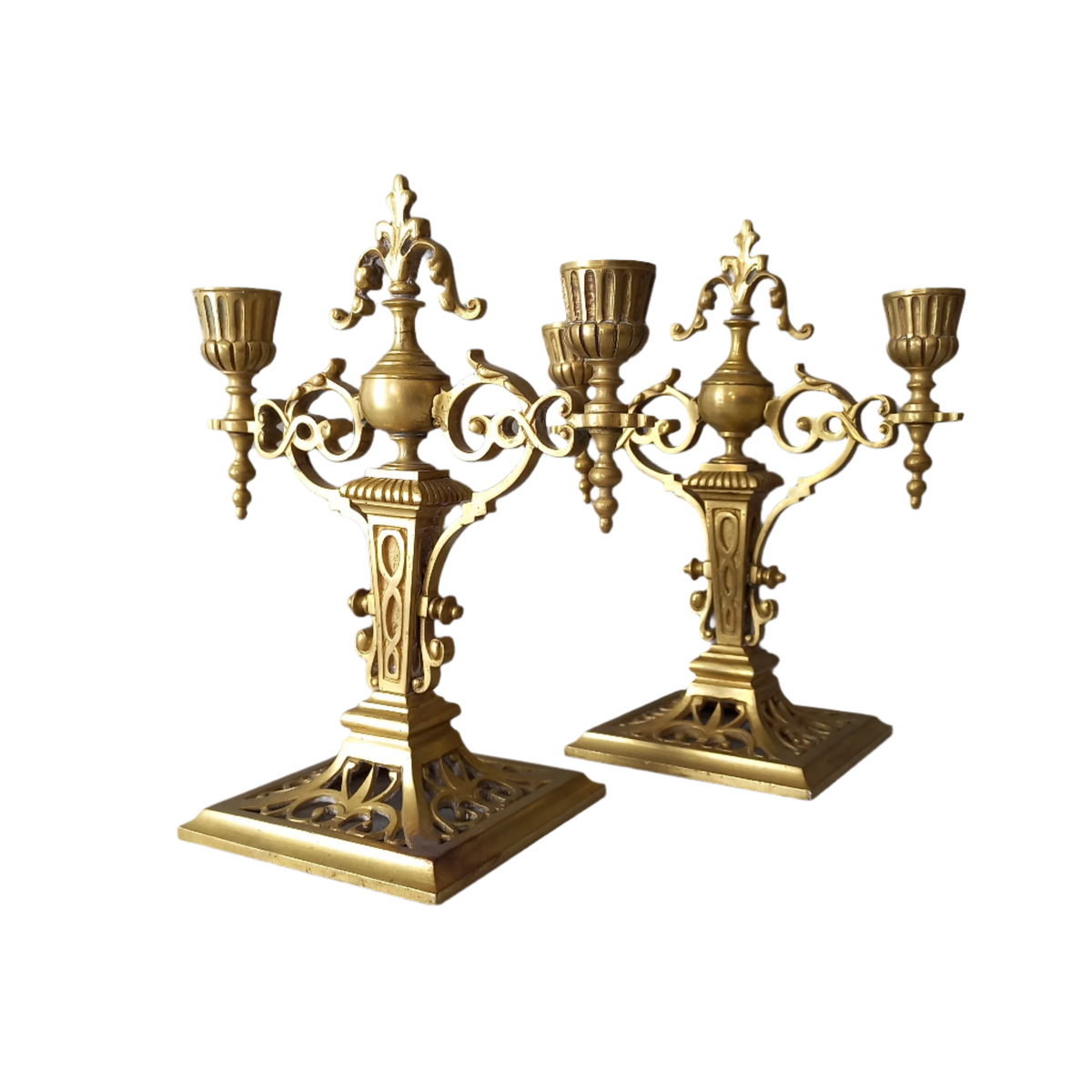 Paire de bougeoirs français antiques en laiton, candélabres décoratifs