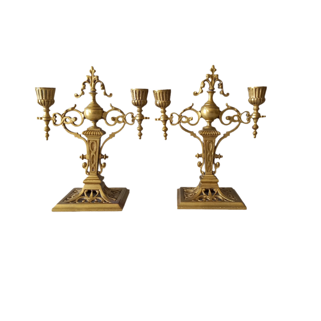 Paire de bougeoirs français antiques en laiton, candélabres décoratifs