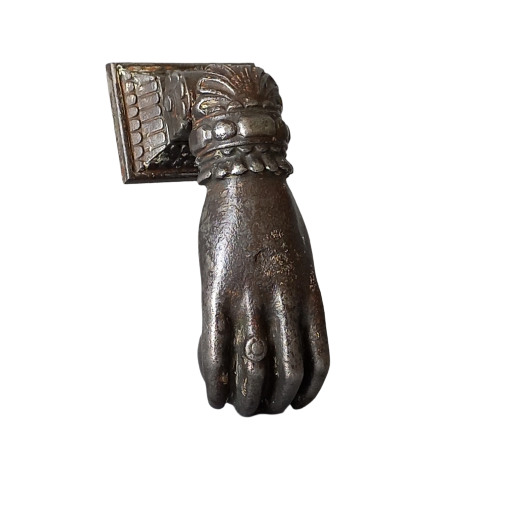 Heurtoir de porte ancien français en fonte, heurtoir de porte en forme de main de femme 
