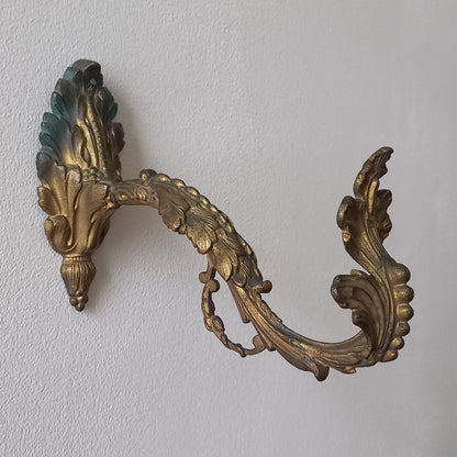 Decorative antique bronze curtain hold back