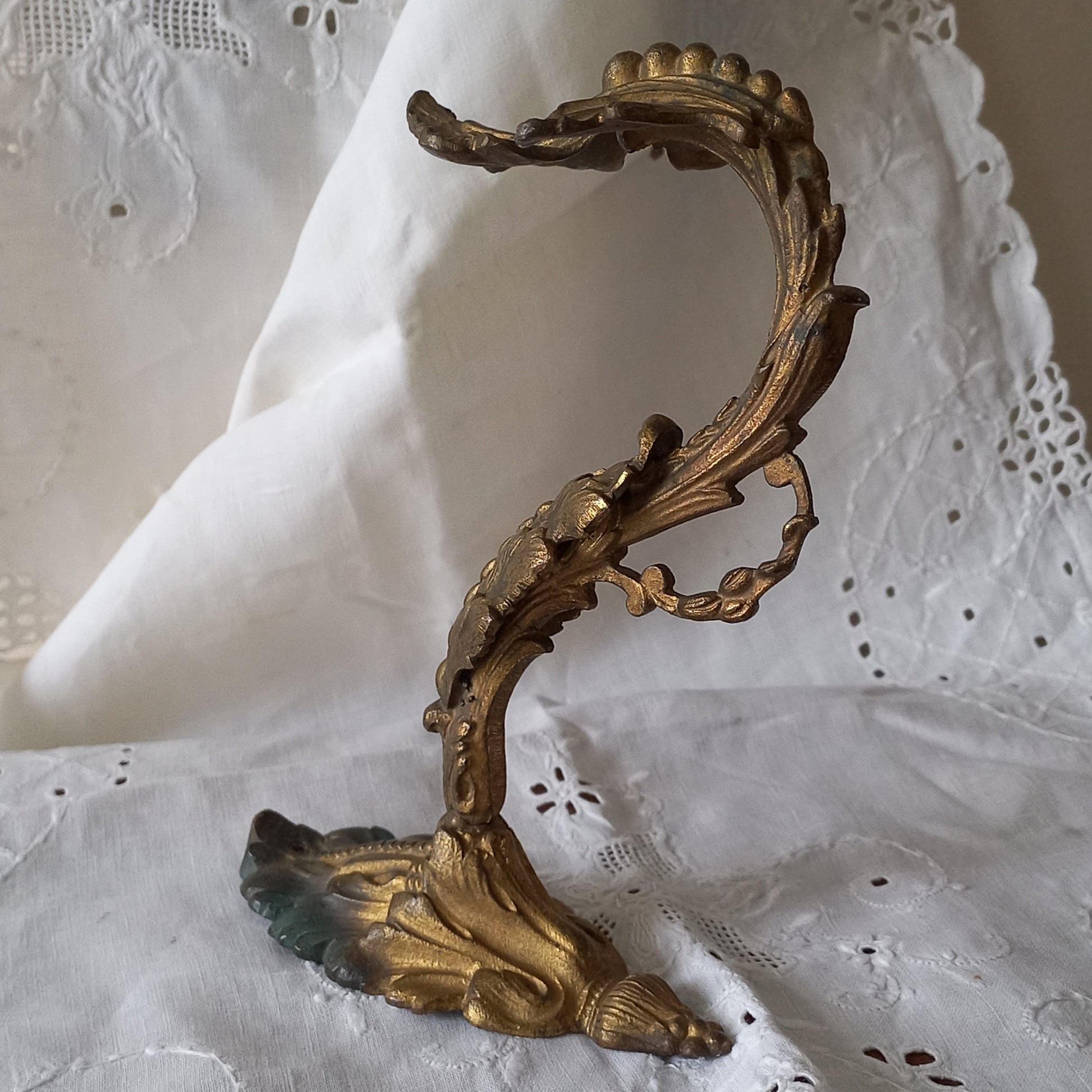 Decorative antique bronze curtain hold back