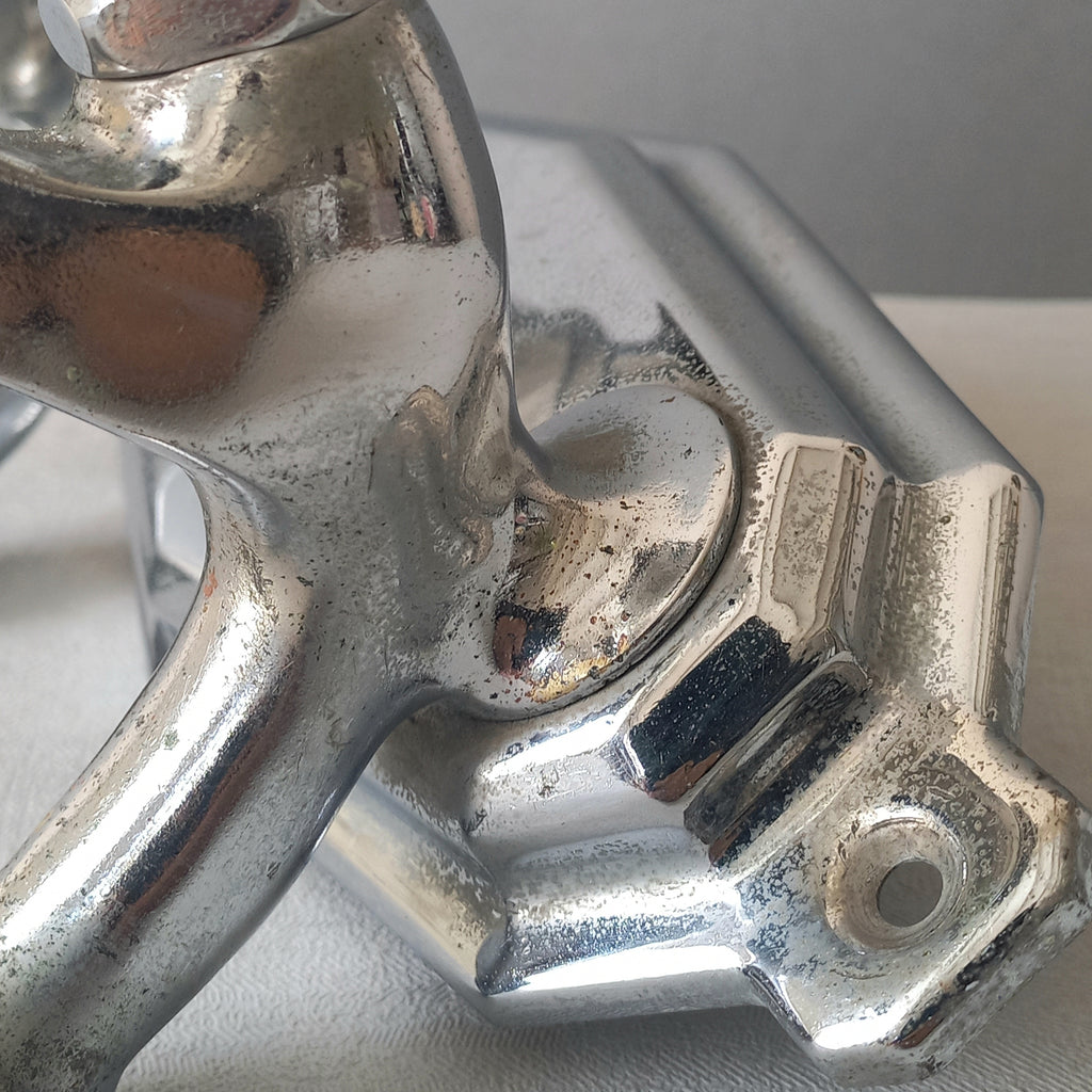 Stylish French vintage hot and cold faucet taps that are heavy, quality pieces probably dating from the 1930s time-frame. These old taps are being sold only as a restoration piece or project.