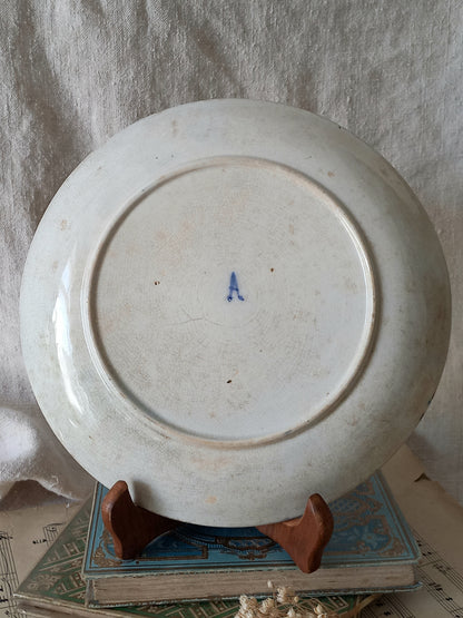 rear view of antique decorative majolica plate by premier Belgian manufacture, Wasmuel.