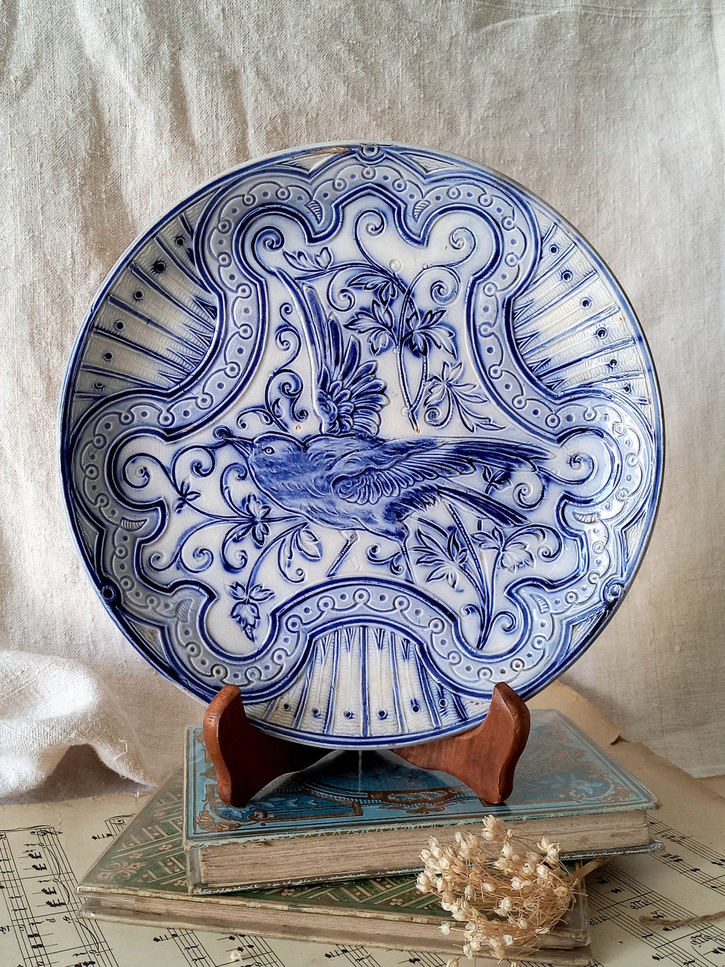 antique decorative majolica plate by premier Belgian manufacture, Wasmuel.