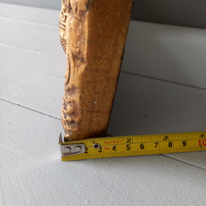 Stunning vintage frame for a painting or photo with ornate decoration in an antique style from France. This frame is a solid and heavy piece, seems to be wooden although we also think there might be some plaster so we are calling it a frame made of mixed materials.