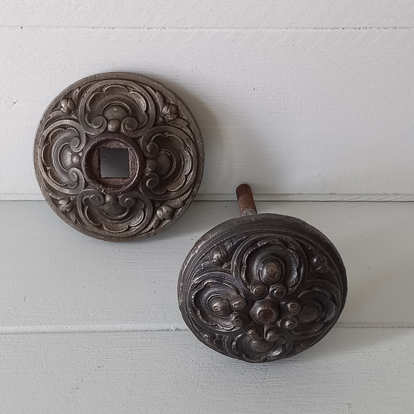 French antique decorative cast iron door pull