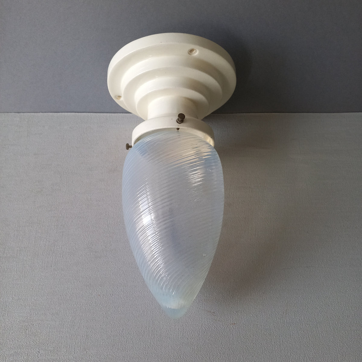 Abat-jour et support de lampe en verre opalin Art déco