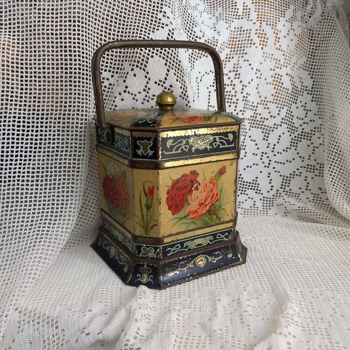 Decorative tin box with floral pattern, French gingerbread antique biscuit tin, collectible boxes, art nouveau storage box,