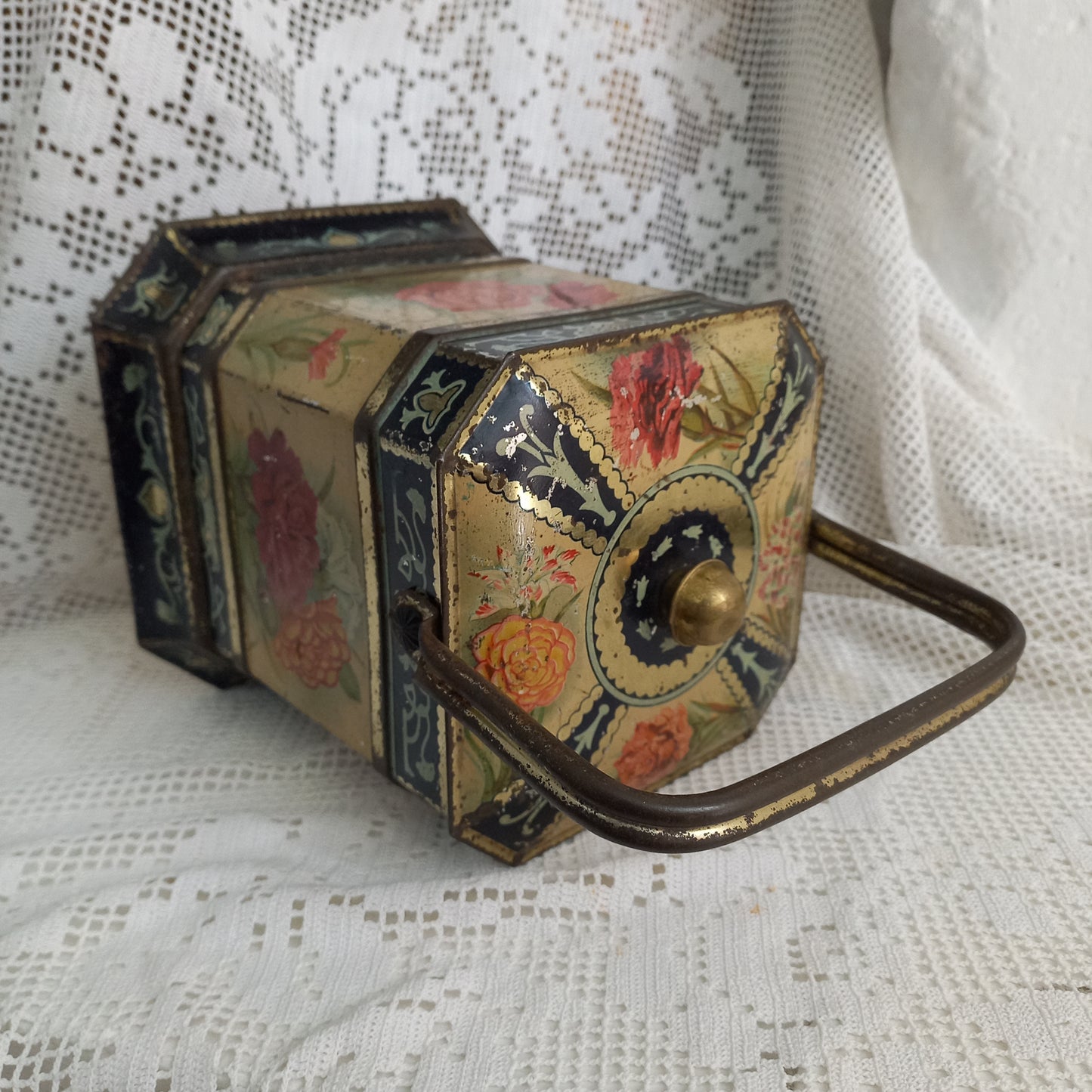 Decorative tin box with floral pattern, French gingerbread antique biscuit tin, collectible boxes, art nouveau storage box,