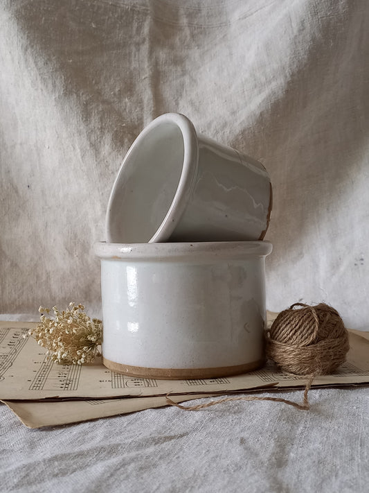 Pots à confiture et pots de rangement pour ustensiles en faïence émaillée blanche antique française
