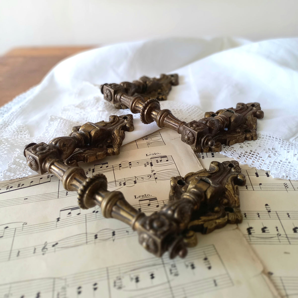A beautiful pair of decorative French antique drawer pulls, heavy quality pieces that are not found these days. The perfect pieces for finishing off your furniture.