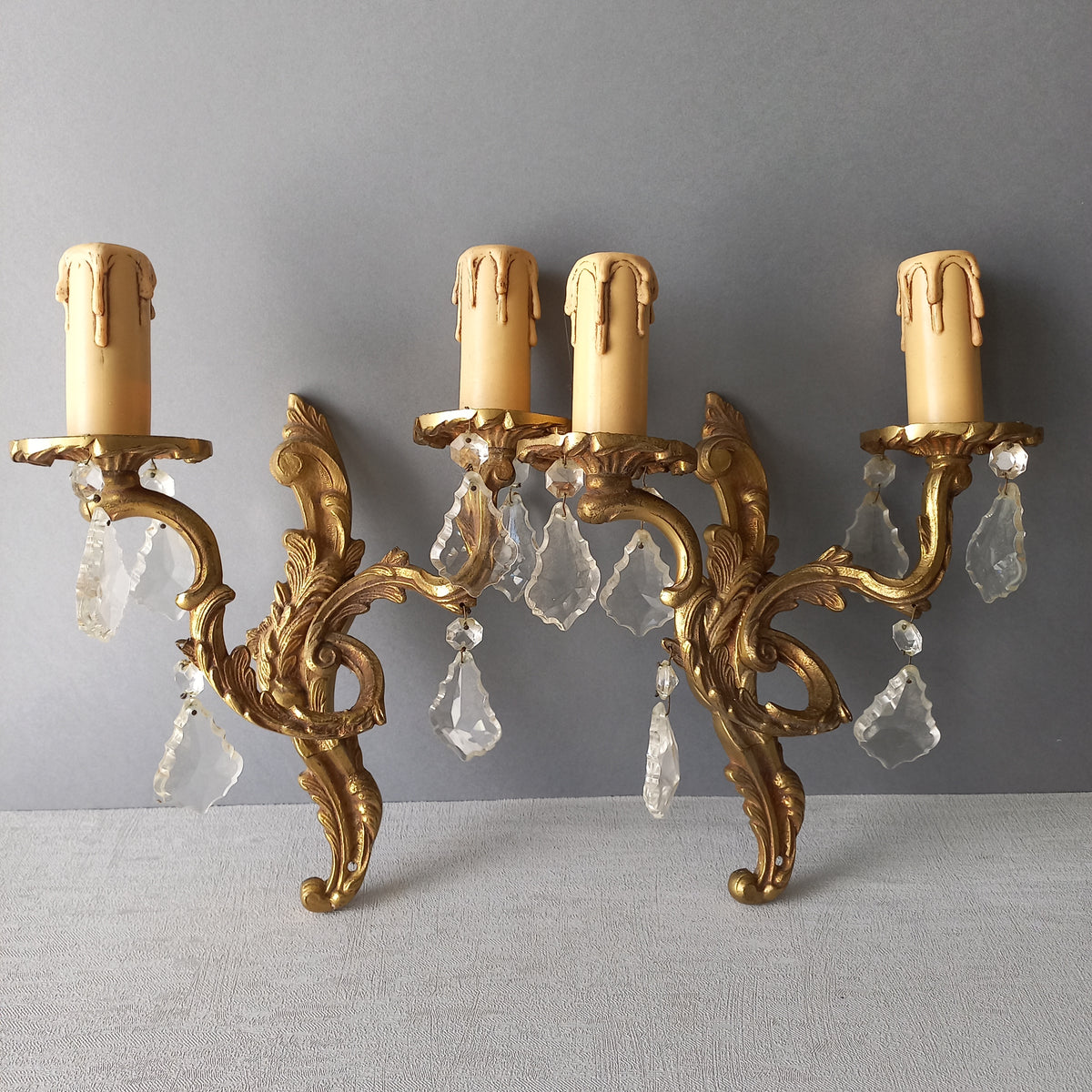 Appliques murales françaises en verre et cristal vintage