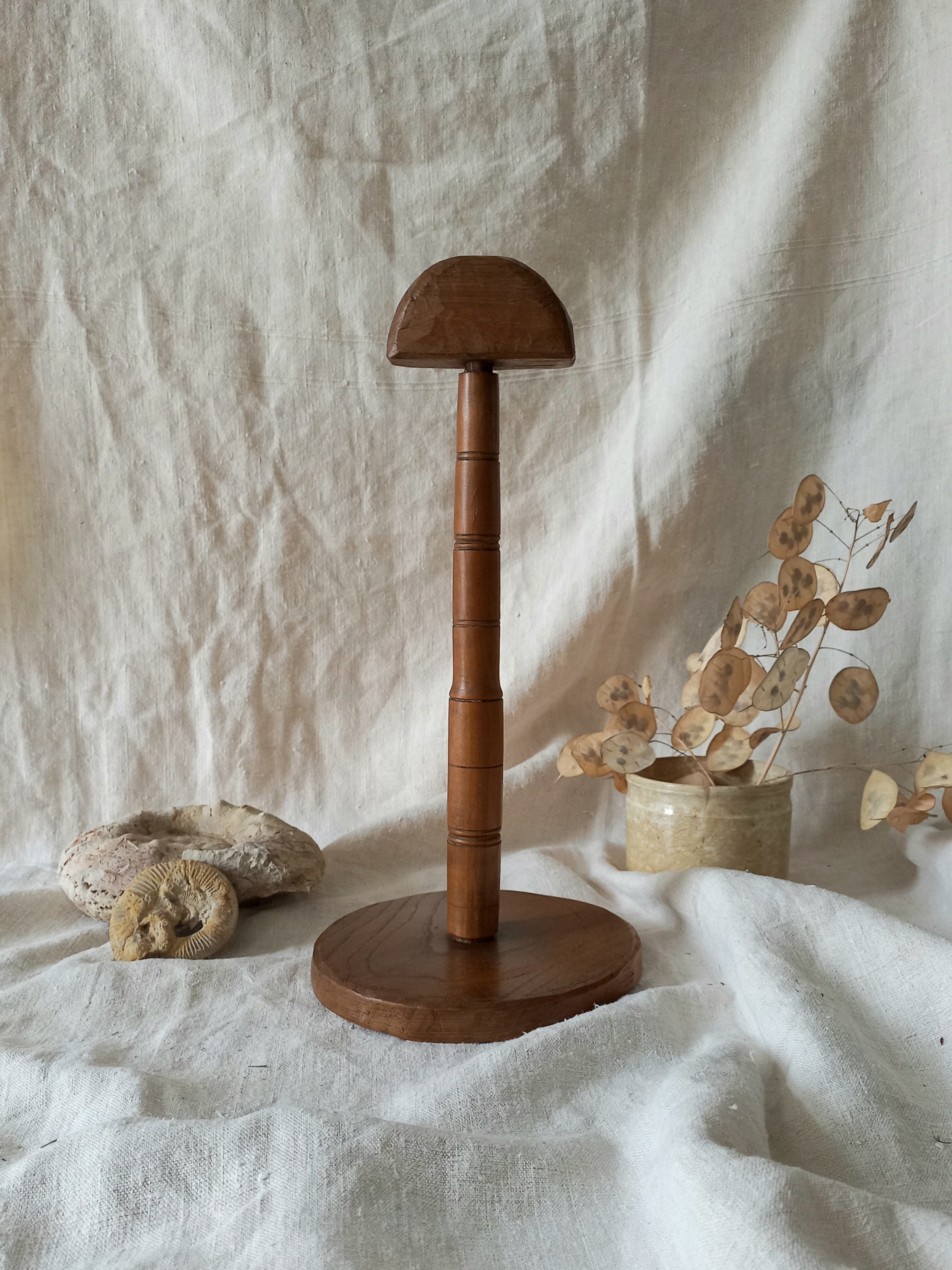 French Vintage Wooden Hat Stand – oldcatvintage