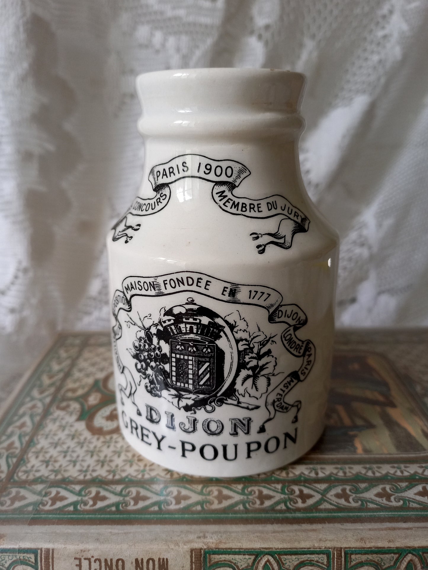 Petit pot à moutarde ancien en terre de fer blanche pour Poupon Gris Dijon par Sarreguemines, Pot Poupon Gris Dijon par Sarreguemines