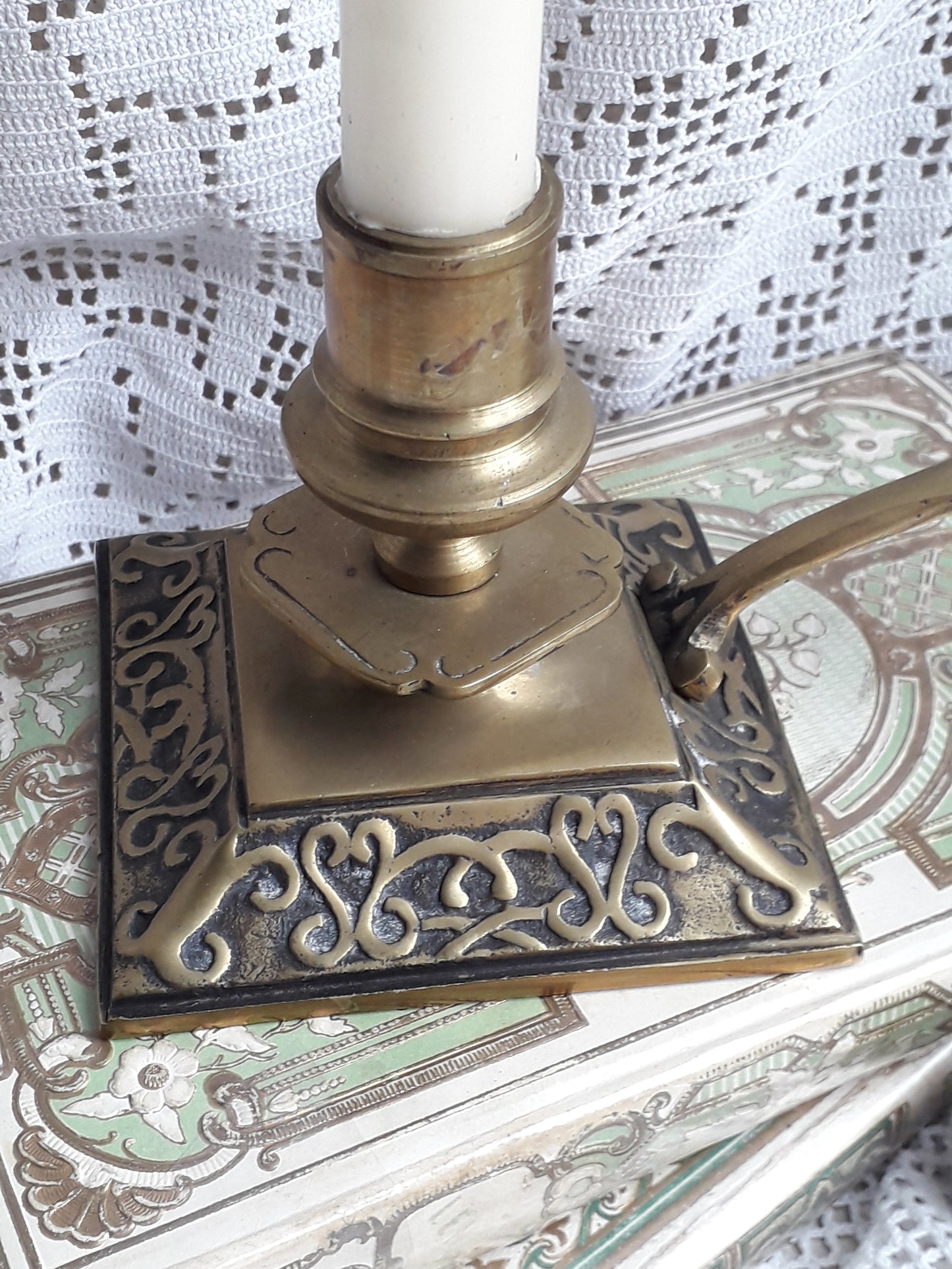 Decorative brass chamber stick for candle, small antique candle holder