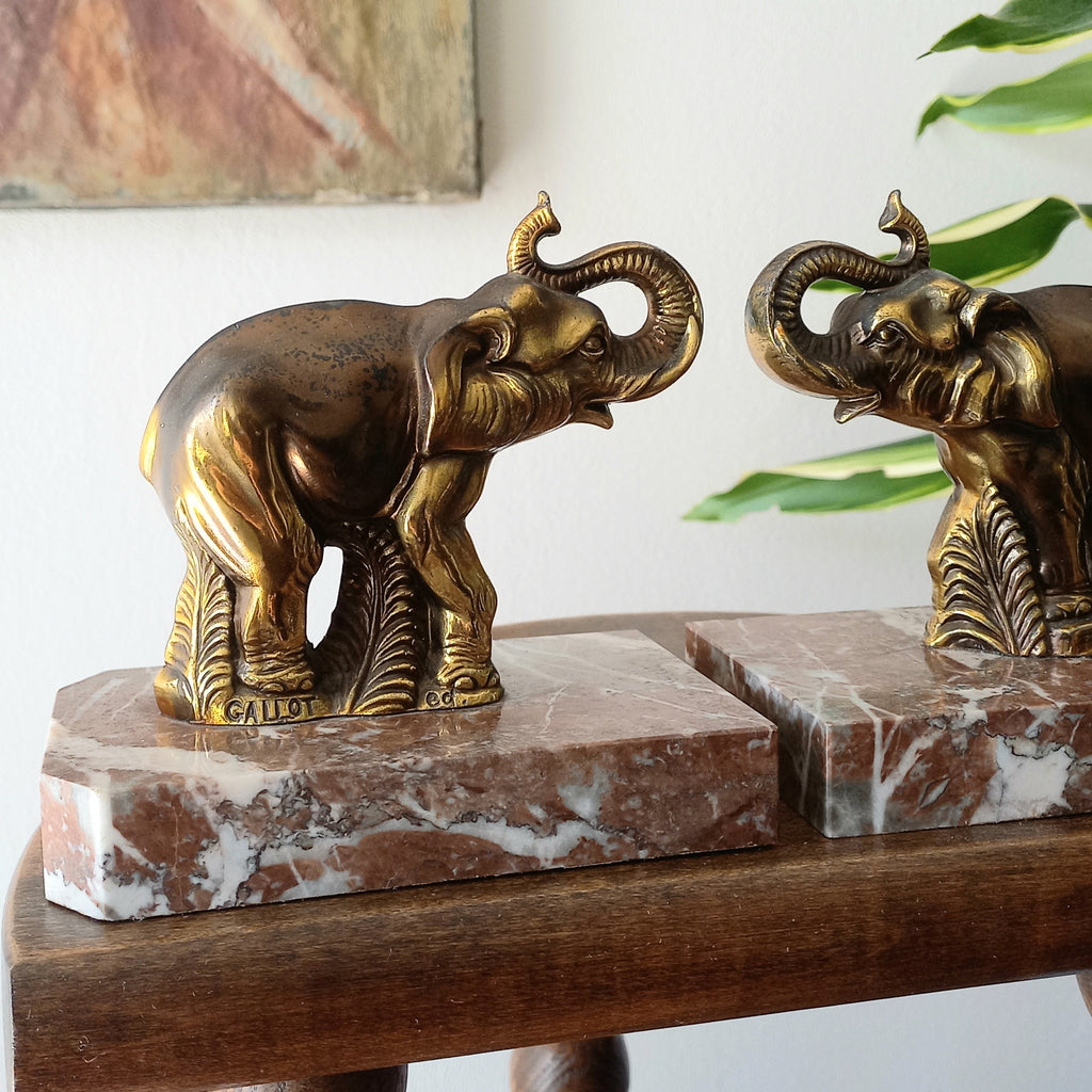 Serre-livres éléphants vintage, éléphants couleur bronze sur socles en marbre