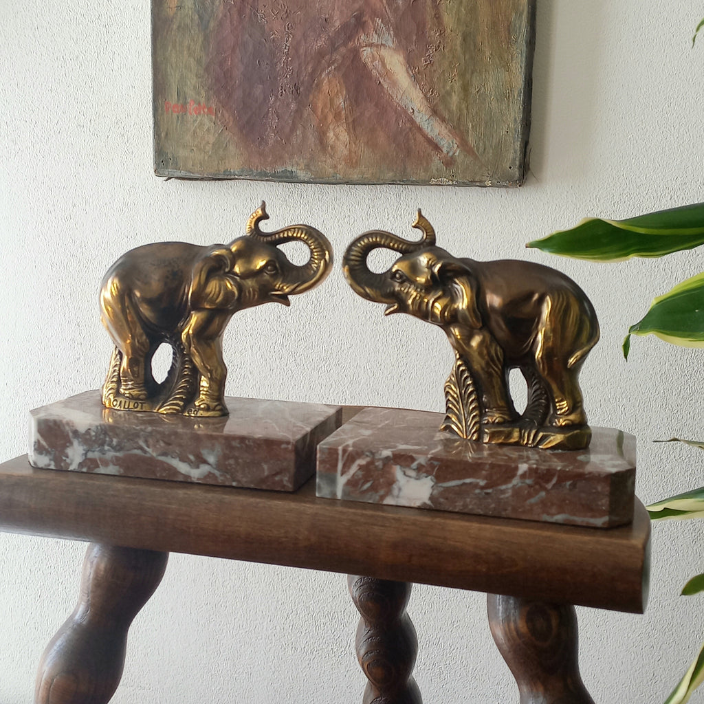 Serre-livres éléphants vintage, éléphants couleur bronze sur socles en marbre