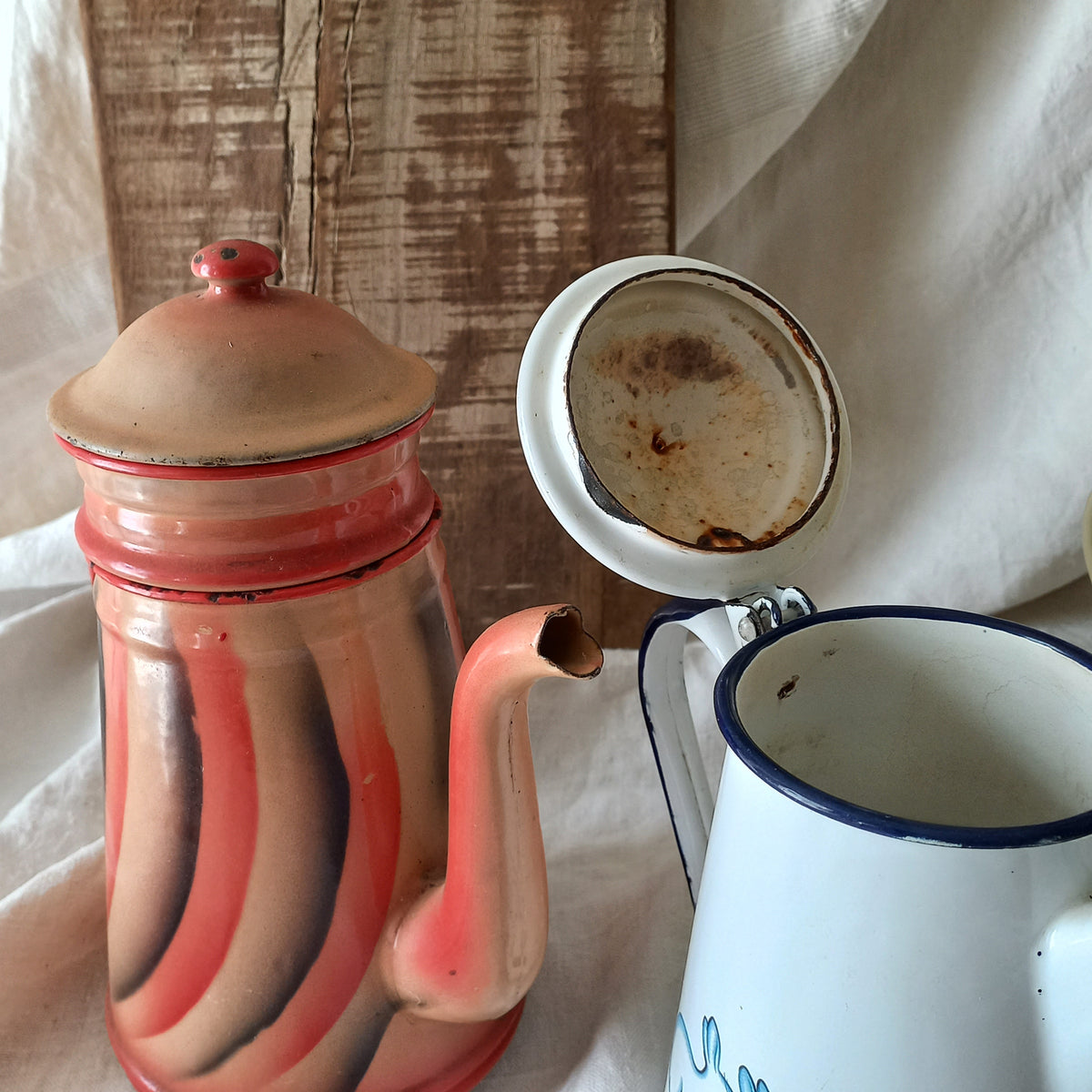 An instant collection of 3 x French fabulous vintage metal/enamel coffeepots in varying conditions and colours. These lovely old pots make great kitchen decor, especially in those of a rustic, country or farmhouse nature.