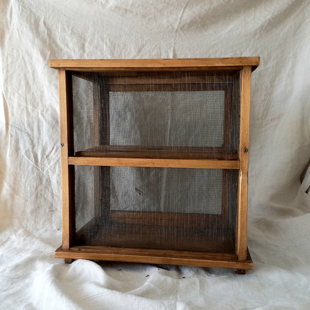 Grand garde-manger rustique vintage français en bois, apte au contact alimentaire, pour cuisine