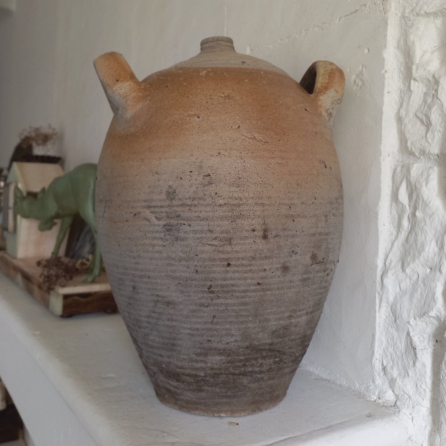 Grand pot à huile ou à eau en poterie vintage française, pot à huile en grès fait à la main, décoration de ferme rustique